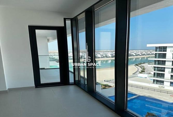 Ready to move | Pool & Sea view | ROI
